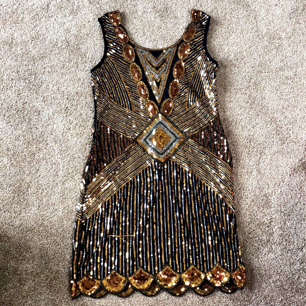 Adorable 1920s inspired flapper dress. Super cute with no apparent flaws